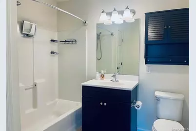 46 Islip Avenue #205, Islip, NY 11751 - Photo 8