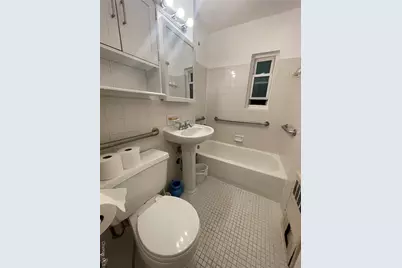 196-61 69 Avenue #1st FL, Fresh Meadows, NY 11365 - Photo 4