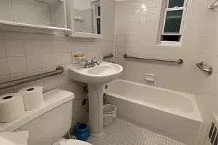 196-61 69th Ave, Fresh Meadows, NY 11365 - Photo 4