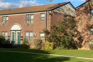 196-61 69th Ave, Fresh Meadows, NY 11365 - Photo 12