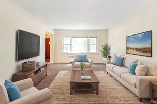 80-15A 168th St, Flushing, NY 11432 - Photo 4