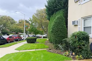 71-03 252nd St, Bellerose, NY 11426 - Photo 6