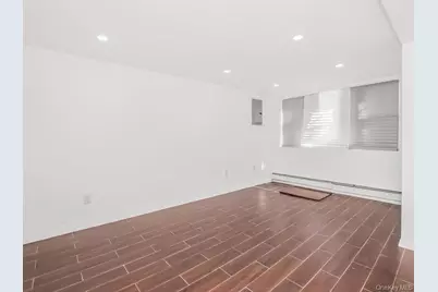 10220 189th Street, Hollis, NY 11423 - Photo 14