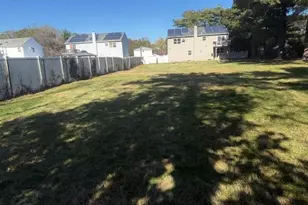 120 Cedar Dr, Bay Shore, NY 11706 - Photo 16