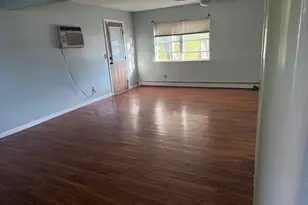 120 Cedar Dr, Bay Shore, NY 11706 - Photo 2