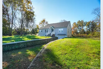 390 Hufcut Road, Middletown, NY 10941 - Photo 2