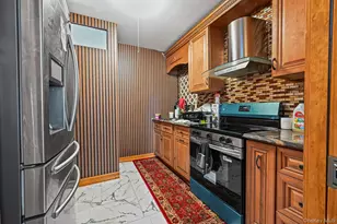 49 Ashely Dr, Valley Stream, NY 11580 - Photo 20