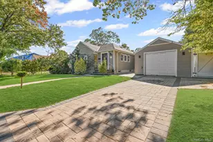 49 Ashely Dr, Valley Stream, NY 11580 - Photo 2