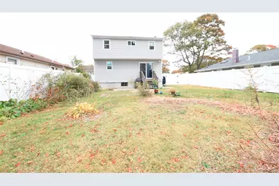 18 Pennwood Drive, Mastic Beach, NY 11951 - Photo 18