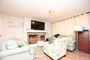 18 Pennwood Dr, Mastic Beach, NY 11951 - Photo 4