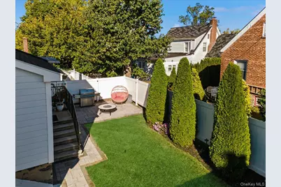 127 Villa Avenue, Yonkers, NY 10704 - Photo 36