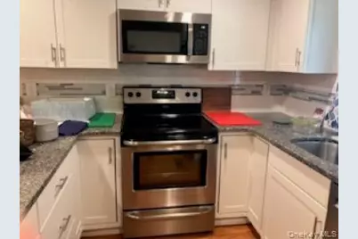 465 Old Country Road #465, Riverhead, NY 11901 - Photo 8