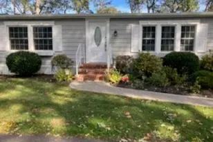 465 Old Country Rd, Riverhead, NY 11901 - Photo 2