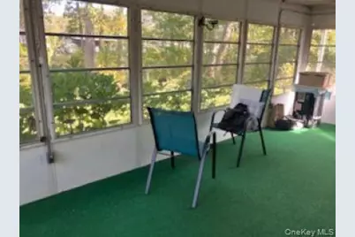 465 Old Country Road #465, Riverhead, NY 11901 - Photo 14