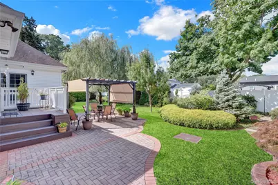 1606 Grundy Avenue, Holbrook, NY 11741 - Photo 8