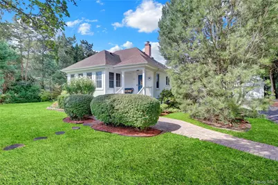 1606 Grundy Avenue, Holbrook, NY 11741 - Photo 6