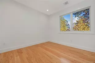 985 Douglas Ave, Wantagh, NY 11793 - Photo 24