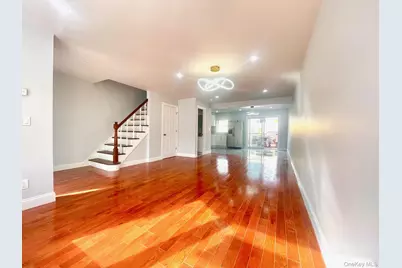 166-65 17th Road, Whitestone, NY 11357 - Photo 4