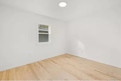 54 Oakwood Boulevard, Poughkeepsie, NY 12603 - Photo 18