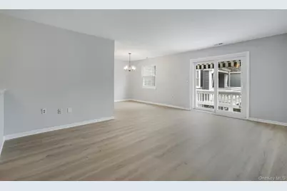 902 Commons Way #F, Fishkill, NY 12524 - Photo 4