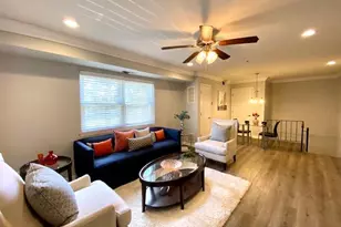 462 Lake Pointe Dr, Middle Island, NY 11953 - Photo 4