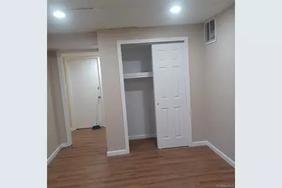 33 Pinecone Lane, Islandia, NY 11749 - Photo 8