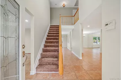 2 Max Way, Commack, NY 11725 - Photo 4