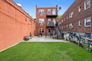 84-51 64th Rd, Middle Village, NY 11379 - Photo 16