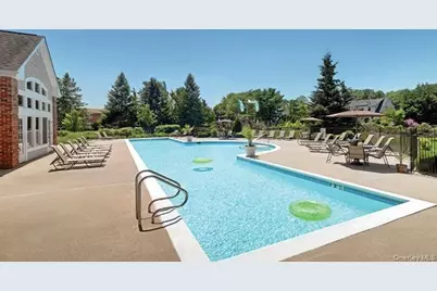 100 Terrace Road #T03-152, Bayport, NY 11705 - Photo 2