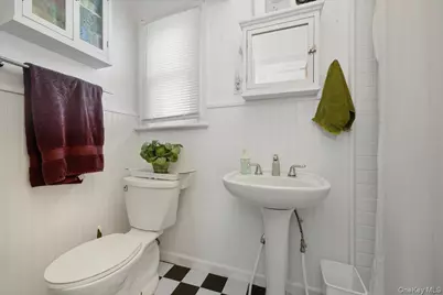 430 W Walnut Street, Long Beach, NY 11561 - Photo 12