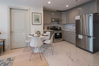 141-26 Northern Boulevard #10B, Flushing, NY 11354 - Photo 4