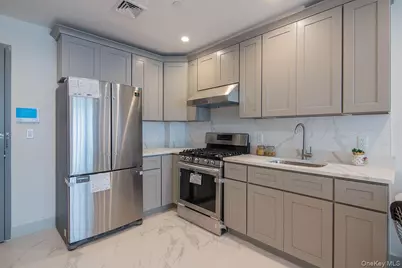 141-26 Northern Boulevard #10B, Flushing, NY 11354 - Photo 2