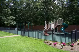 460 Old Town Rd, Port Jefferson Station, NY 11776 - Photo 16