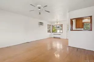 17 Whitman Ave, Syosset, NY 11791 - Photo 4