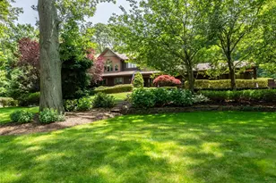 6 Arbutus Rd, Greenlawn, NY 11740 - Photo 4