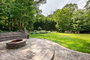 6 Arbutus Rd, Greenlawn, NY 11740 - Photo 10