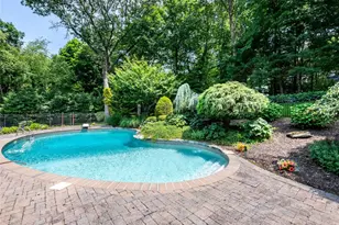 6 Arbutus Rd, Greenlawn, NY 11740 - Photo 12