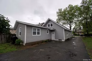 76 Henry St, Roosevelt, NY 11575 - Photo 14