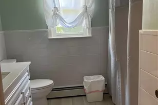 7 Carriage Dr, Newburgh, NY 12550 - Photo 14