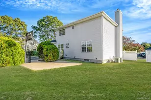 31 Adamson St, Selden, NY 11784 - Photo 12