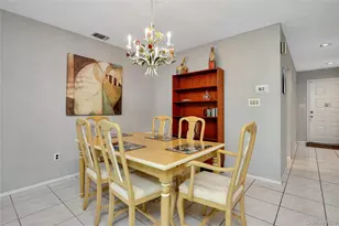 22 Balsam Ct, Wantagh, NY 11793 - Photo 10