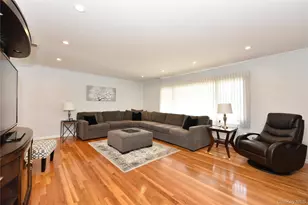 576 Western Park Dr, West Hempstead, NY 11552 - Photo 8