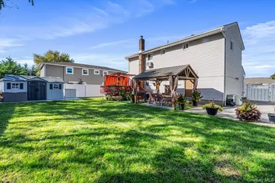 95 Colonial Drive, Massapequa, NY 11758 - Photo 26