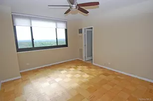 269-10 Grand Central Pkwy, Floral Park, NY 11005 - Photo 14