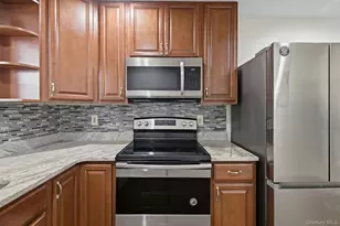 529 Fox Run Ln, Carmel, NY 10512 - Photo 6