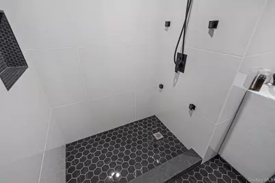 14 Hamlet Drive, Hauppauge, NY 11788 - Photo 40