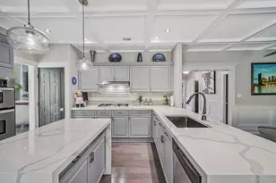 14 Hamlet Dr, Hauppauge, NY 11788 - Photo 12