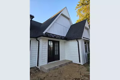 1515 Lincoln Avenue, Bohemia, NY 11716 - Photo 2