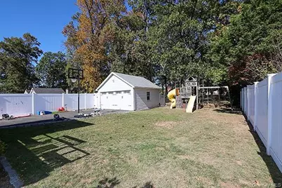 22 Davenport Place, Bellmore, NY 11710 - Photo 26