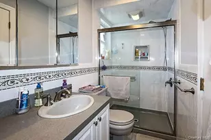 22 Davenport Pl, Bellmore, NY 11710 - Photo 16